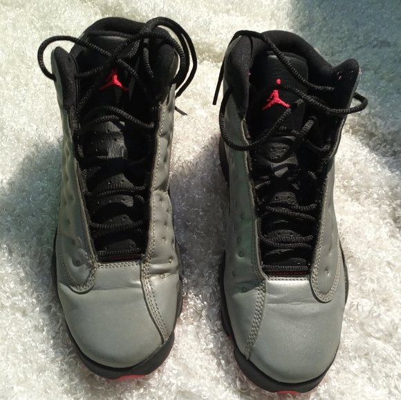 AIR JORDAN 13 RETRO 'REFLECTIVE SILVER'  size 5y - Picture 2 of 6